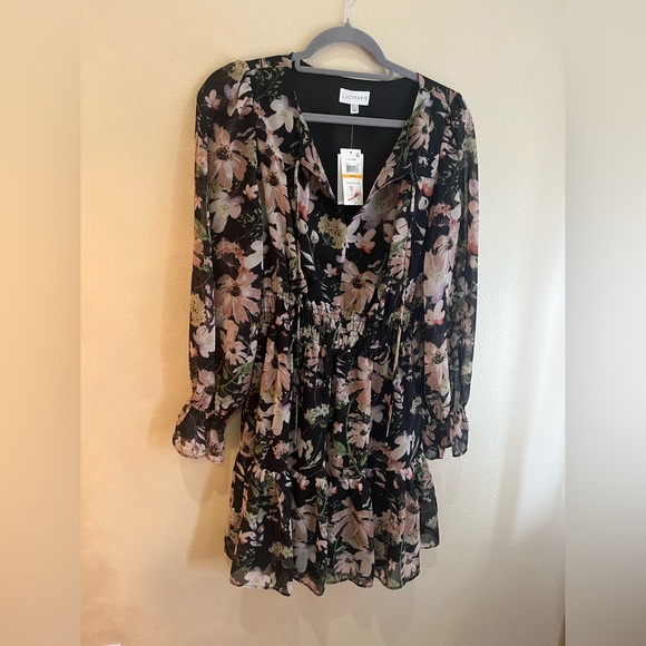 Lucy Paris Dresses & Skirts - Lucy Paris Black Floral Long Sleeve Dress